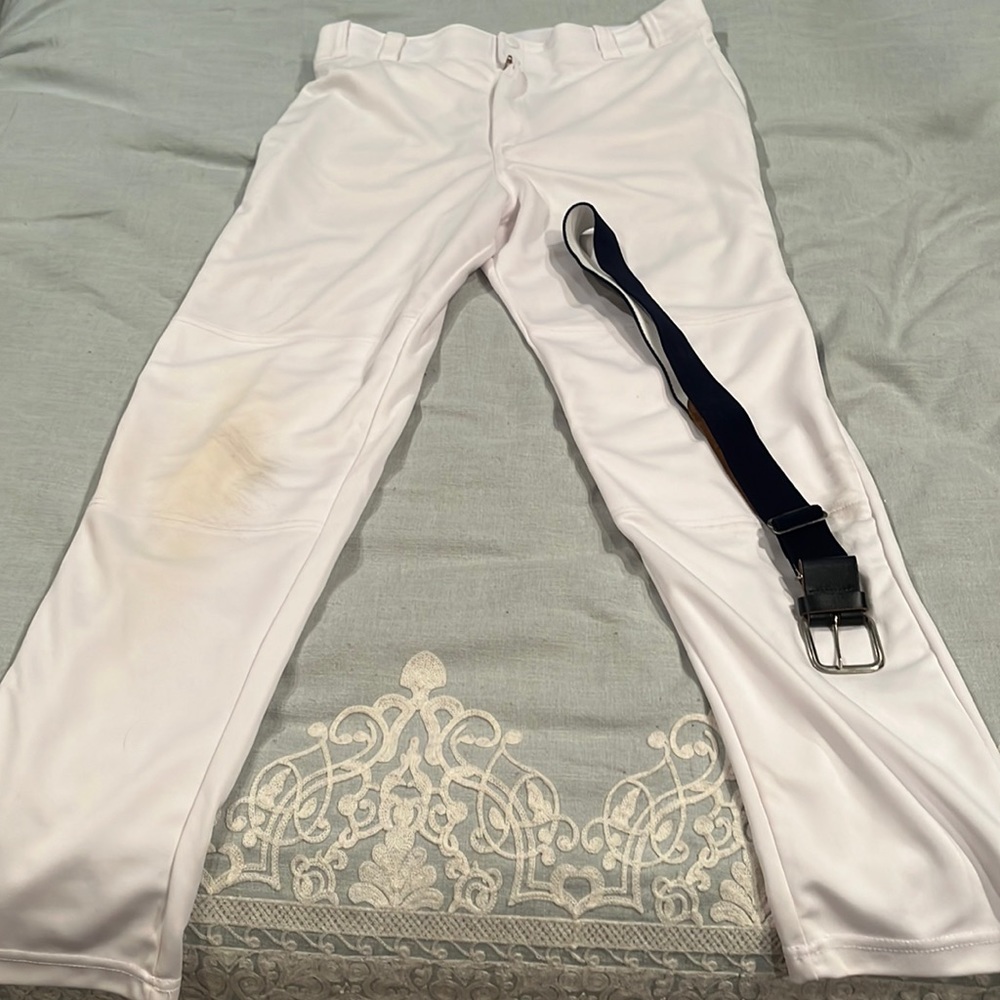 Mens Large Rawlings Baseball Pants (White) and Blue Navy Belt included!!